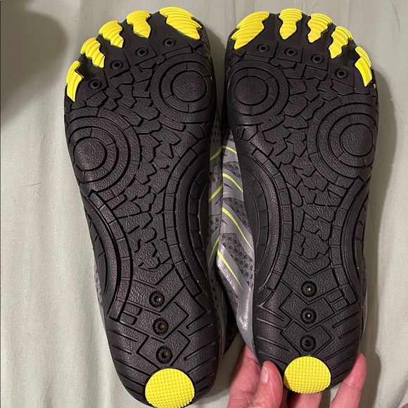 NWOT Hike Footwear Barefoot Shoes Quick Dry Lightweight Gray Yellow Sz 9.5 EU 43 - Picture 7 of 7